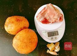 土豆烧牛腱的做法图解2