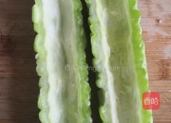 苦尽甘来之苦瓜炒蛋的做法图解2
