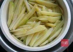 空气炸锅薯条的做法图解4