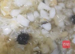 银耳雪梨羹的做法图解3