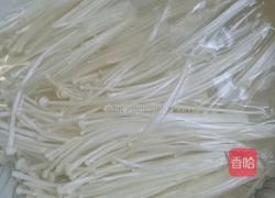 培根金针菇的做法图解4