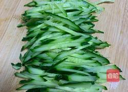 牛筋面拌黄瓜（麻酱）的做法图解3