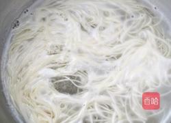 西红柿炒面的做法图解1