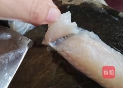 酸甜巴沙鱼柳的做法图解3