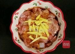 牛肉粒炒豌豆的做法图解2
