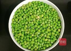 牛肉粒炒豌豆的做法图解4