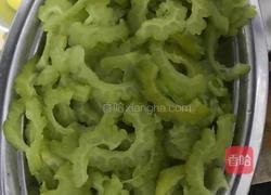 苦瓜炒蛋的做法图解5