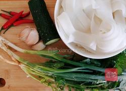 凉拌卷粉的做法图解1