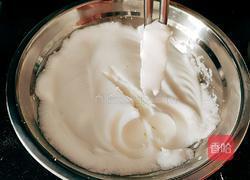 芒果猕猴桃生日蛋糕的做法图解12