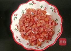 豌豆炒腊肠的做法图解2