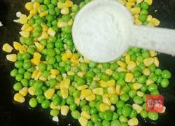 豌豆炒腊肠的做法图解10