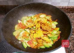 番茄炒西葫芦的做法图解11