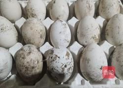 嫩香椿炒鹅蛋的做法图解2