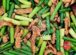 蒜苔炒鸡肉的做法图解5