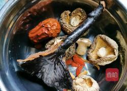 筒骨玉米汤的做法图解4