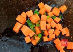 五彩藕丁的做法图解2