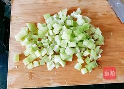 莴苣炖鱼头的做法图解5