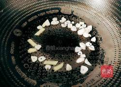 莴苣炖鱼头的做法图解8