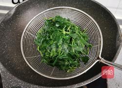 苜蓿菜窝窝头的做法图解1