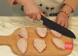 快手薯片鸡翅的做法图解1