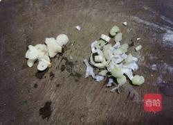 洋槐花炒鸡蛋的做法图解4