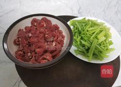 小麦芹炒牛肉的做法图解4