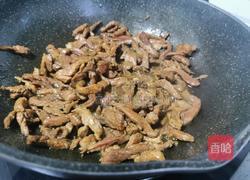蒜苔炒牛肉的做法图解10