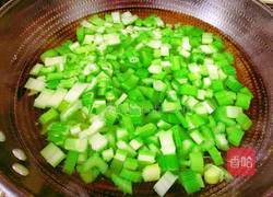 芹菜炒鸡蛋的做法图解4