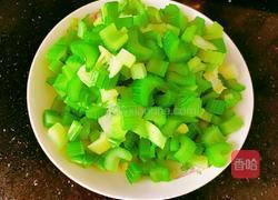 芹菜炒鸡蛋的做法图解5