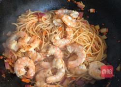 意大利鲜虾面的做法图解7
