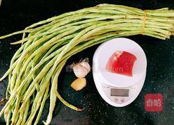 猪肉炒长豆角的做法图解2