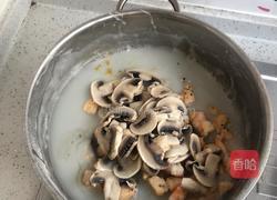 鸡胸肉奶油蘑菇浓汤的做法图解7