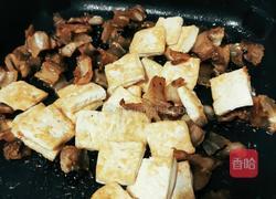 青椒豆腐五花肉的做法图解4