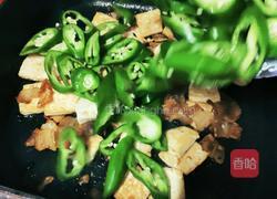 青椒豆腐五花肉的做法图解5