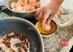 超级好吃的五香咸蛋的做法图解3