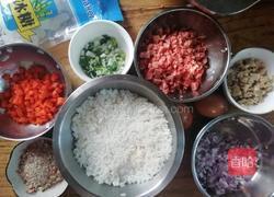 香肠黄金鸡肉炒饭的做法图解1