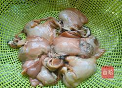 雪菜烧河蚌的做法图解1