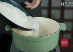 黄金锅巴不用愁,珐琅锅版『肉饼咸蛋煲仔饭』,胃口大开!的做法图解5