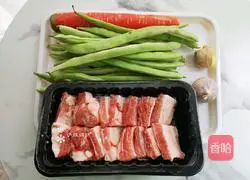 Illustration of how to make green bean ribs 1