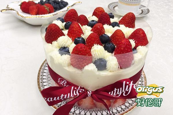 草莓水果奶油蛋糕（六寸）