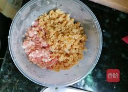 米粉汤的做法图解2