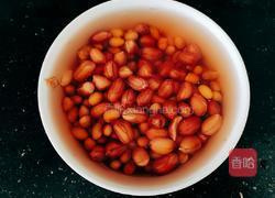 花生黄豆白萝卜鸡汤的做法图解3