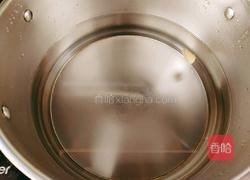 花生黄豆白萝卜鸡汤的做法图解5
