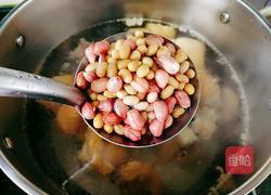 花生黄豆白萝卜鸡汤的做法图解7