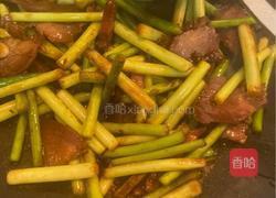 酱肉炒蒜苗的做法图解5