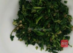 蒲公英炒鸡蛋的做法图解2