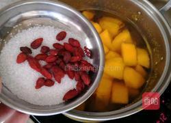 桃胶炖木瓜奶的做法图解5