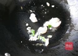 虾仁火腿蛋炒饭的做法图解6