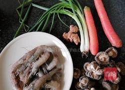 香菇虾仁汤的做法图解1