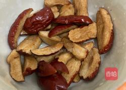 冰糖莲子雪耳糖水的做法图解3